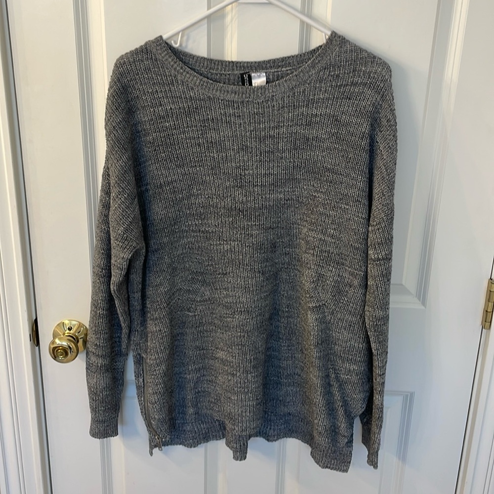 H&M Divided Oversized Crewneck Grey Knit Sweater with Side Zipper